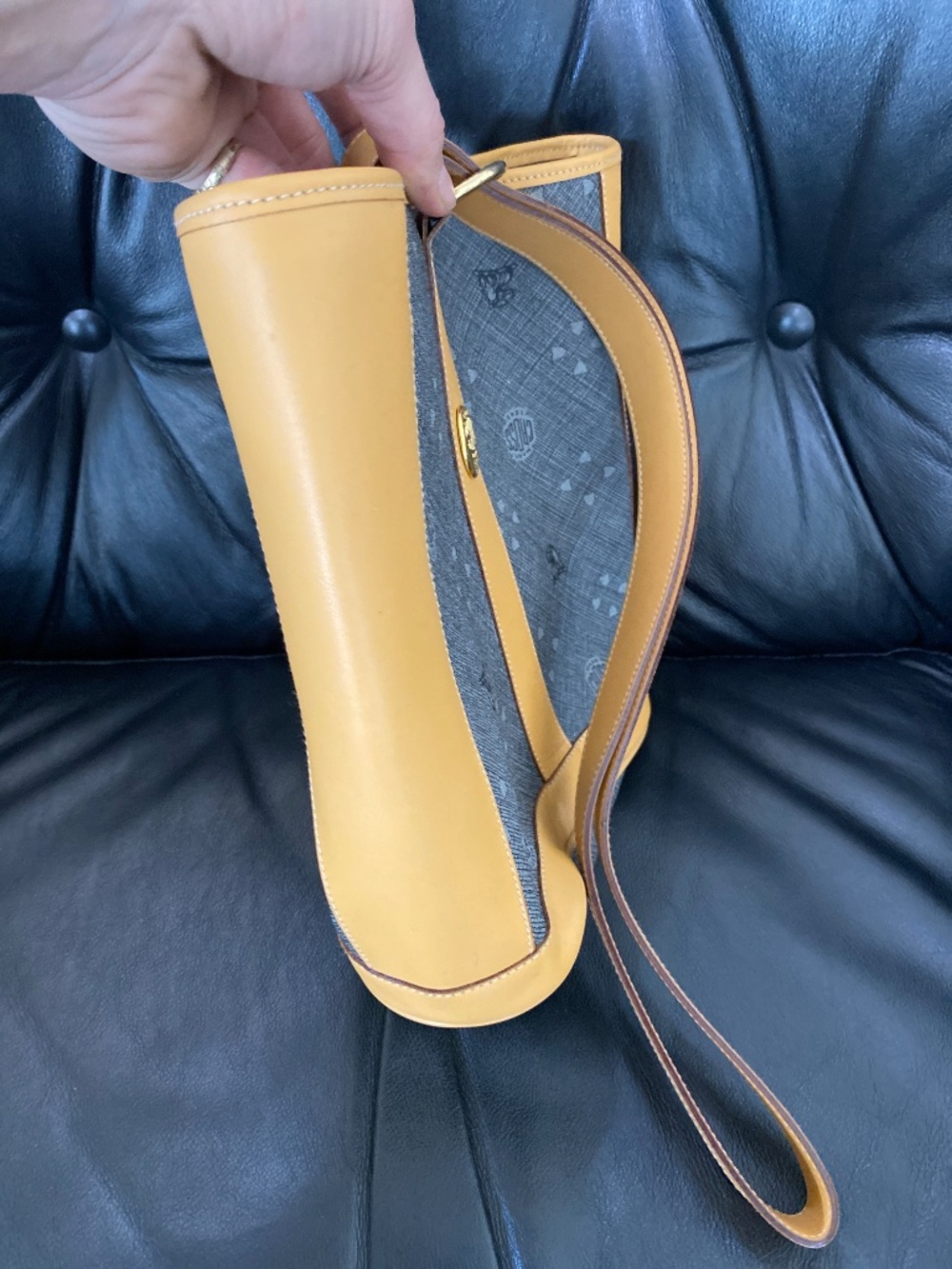 Mark Cross Italy 1845 vintage sling strap bucket bag designer purse bag - Picture 7 of 14